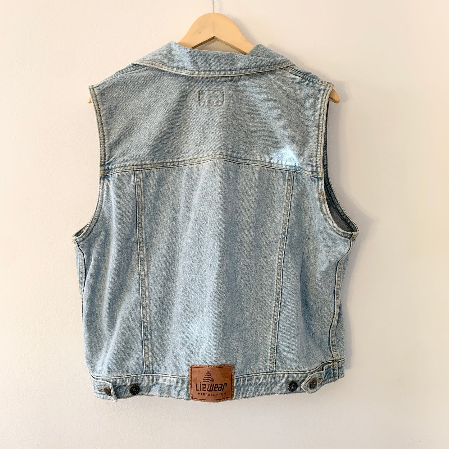 Liz Claiborne Wear Vintage Denim Jean Sleeveless Vest Blue Lightwash Medium