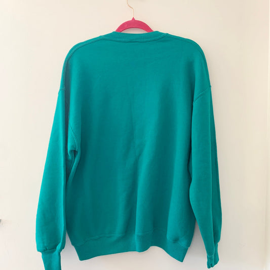 Vintage Embroidered Ireland Green Shamrock Crewneck Sweatshirt