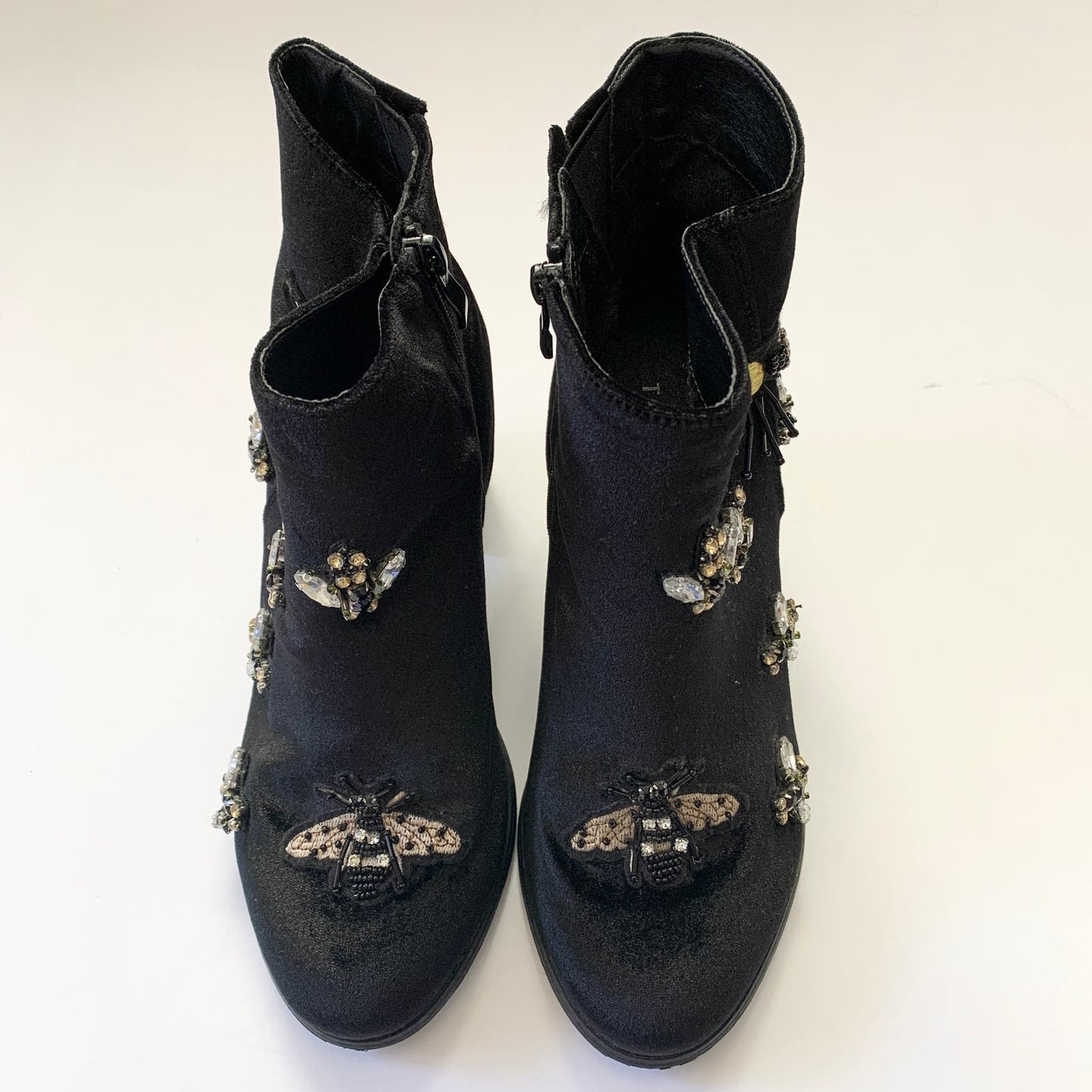 TORRID Velvet Bumble Bee Embellished Black Heeled Boots Shoes 7.5 Wide