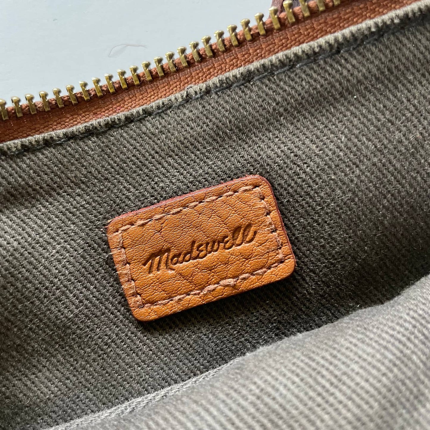 Madewell Zip Top Leather Transport Crossbody Brown Saddle Purse B2545