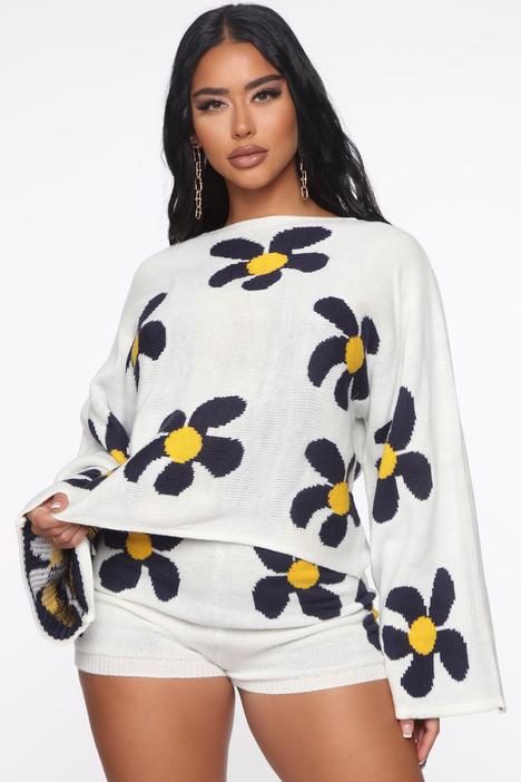 Fashion Nova Come Into Blossom White Floral Short Set Size XL