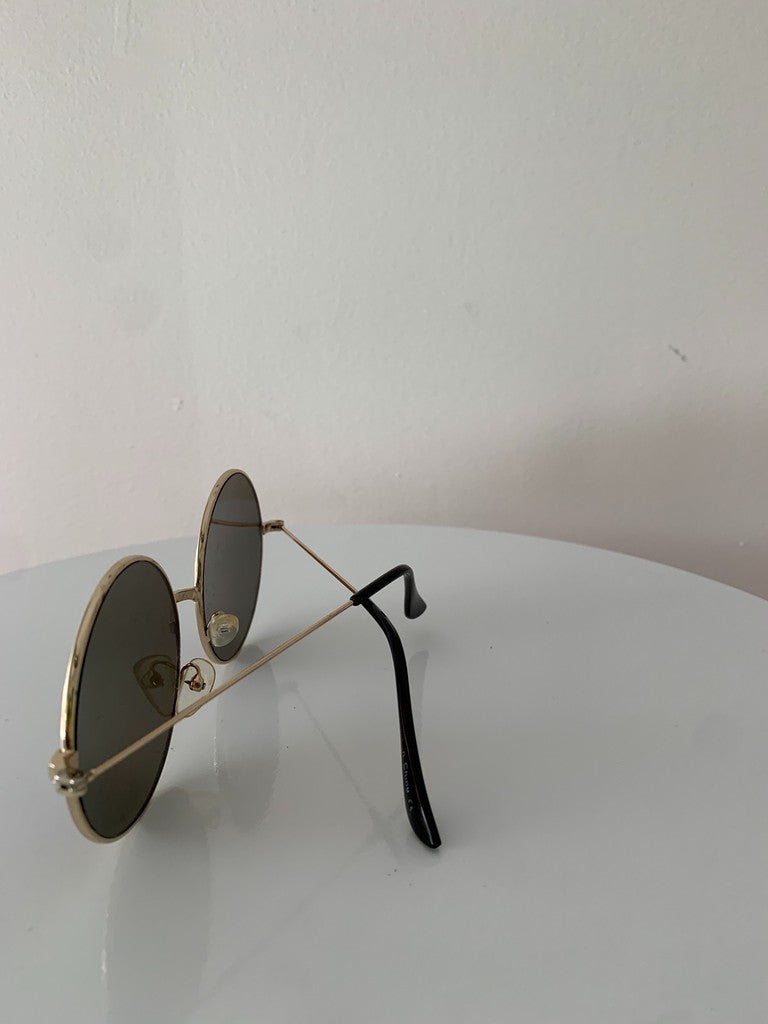 Vintage Inspired Purple Round Sunglasses