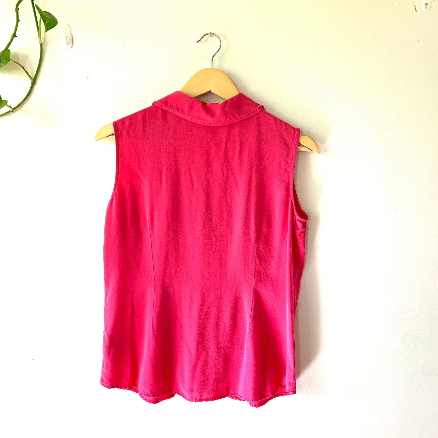 Vintage Jaclyn Smith Fuchsia Silk Button Down Blouse