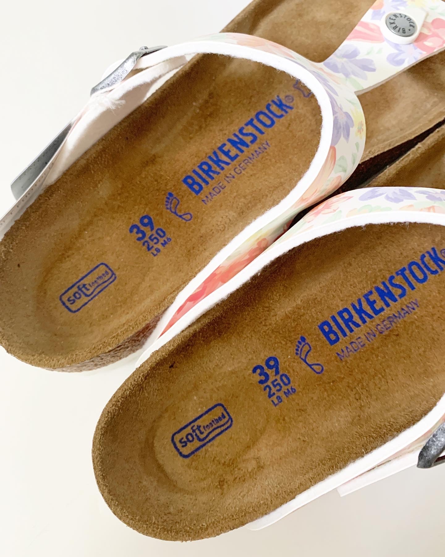 Birkenstock Birko-Flor Gizeh Floral New With Tag 39 8-8.5