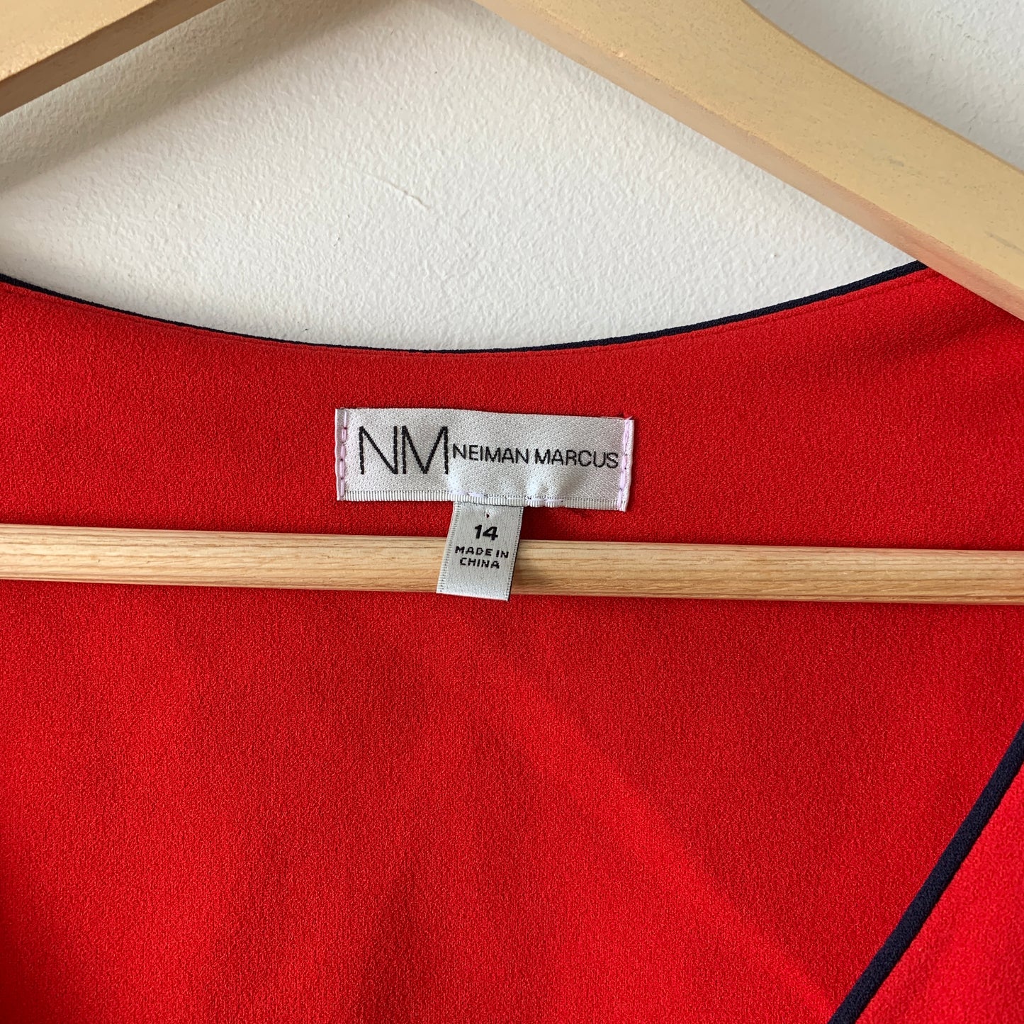 Neiman Marcus Red & Navy Midi Plus Sheath Dress14 Pullover