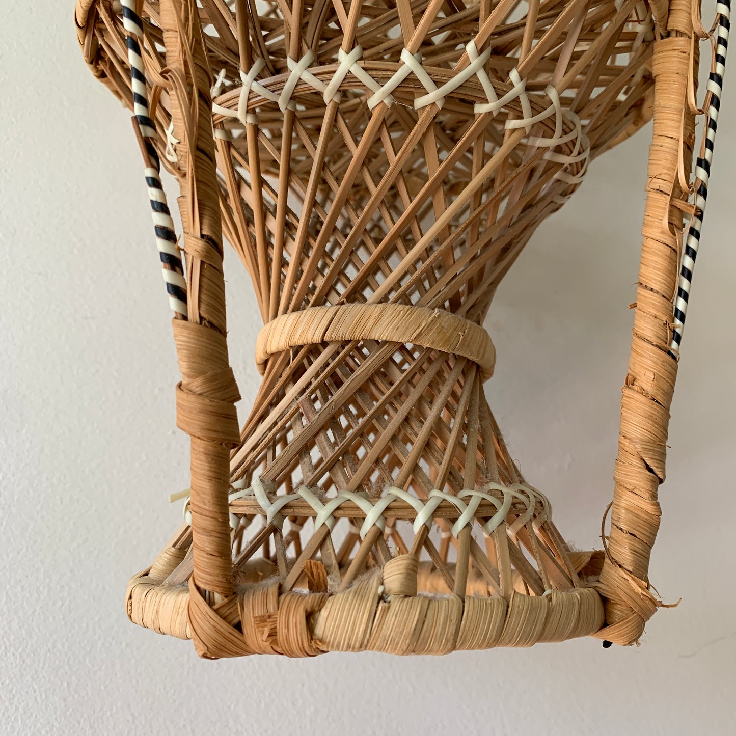 Vintage Mid-Size Wicker Peacock Plant or Doll Chair 0002