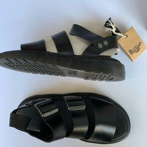 Dr Martens Gryphon Gladiator Sandal Size 6 Women's