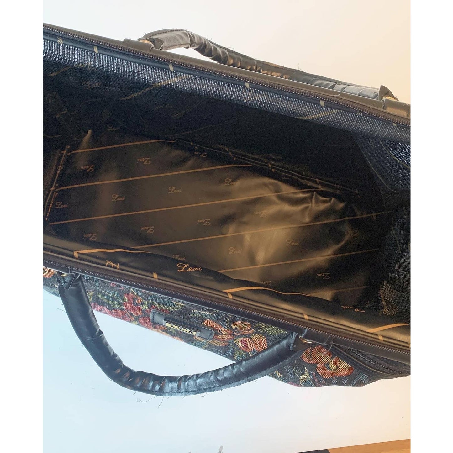 Vintage Lexi Tapestry Floral Duffle Luggage Travel Bag