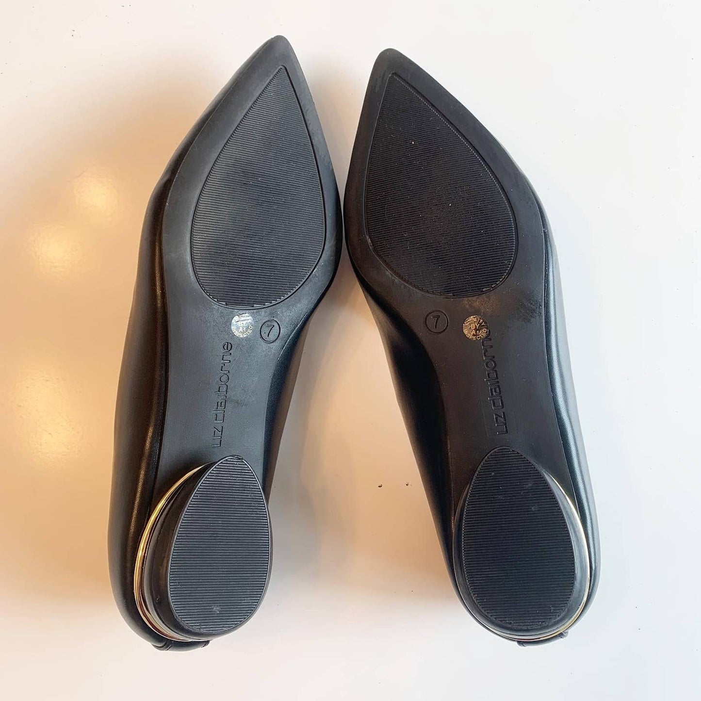 Liz Claiborne Essex Gold Chain Black Loafer