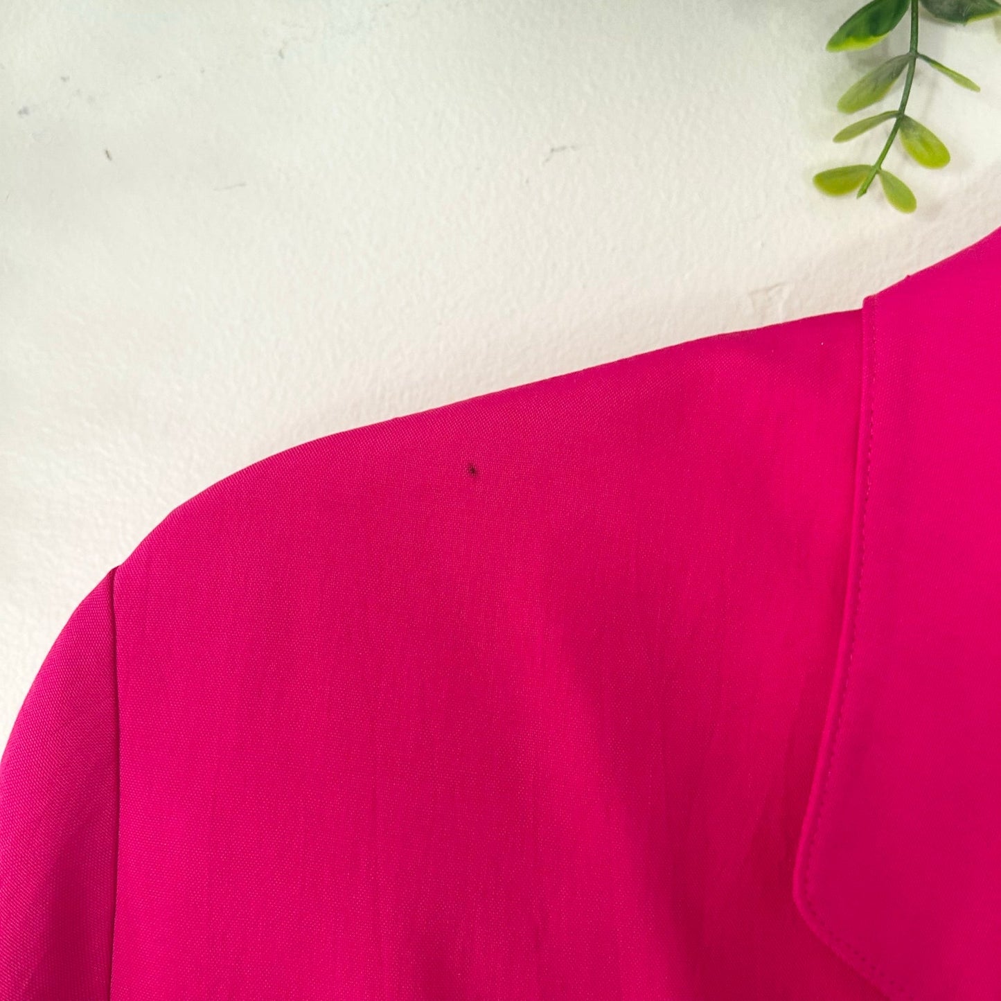 Donna Karan New York Silk Blazer Medium Pink Fuchsia Two Button Jacket