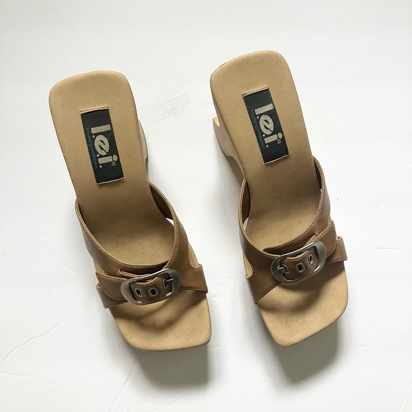 Vintage Y2K LEI Wedge Slip On Tan Sandals