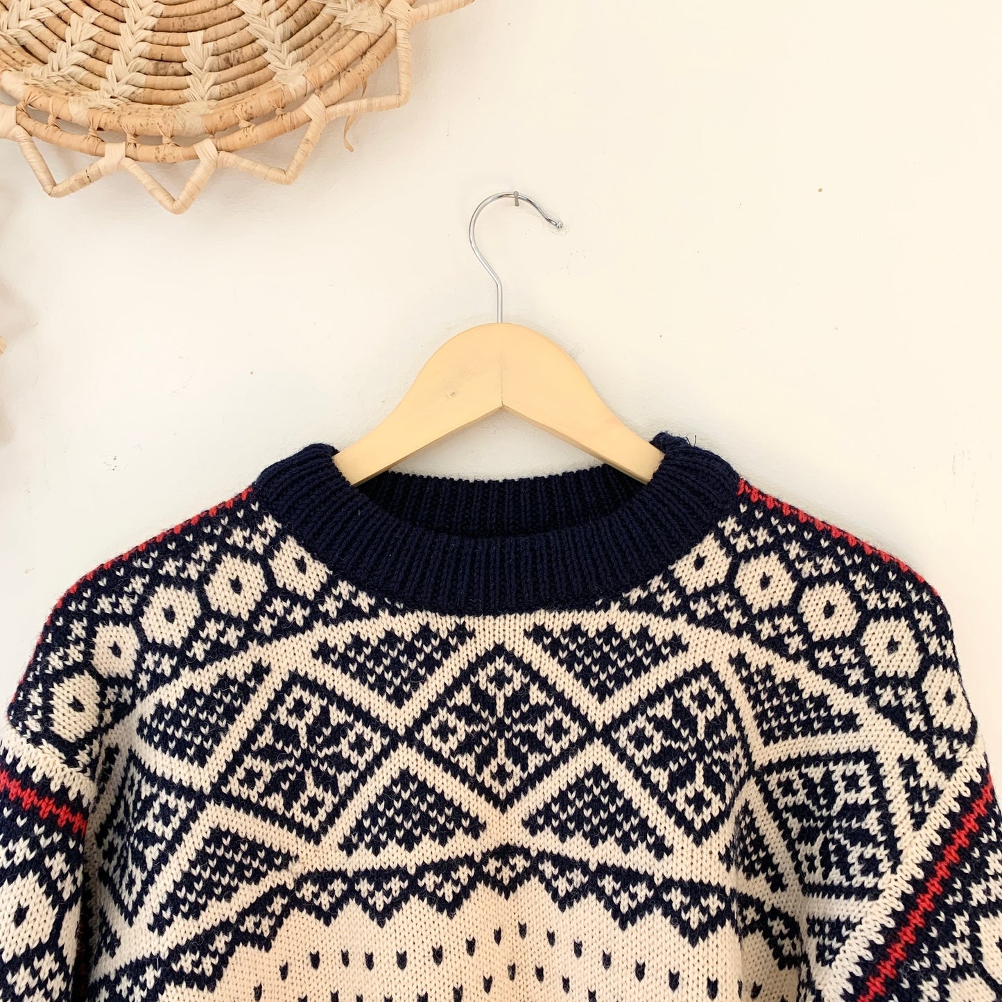 Dale of Norway Vintage Pure Wool White Blue Men's Knit Ski Sweater Medium