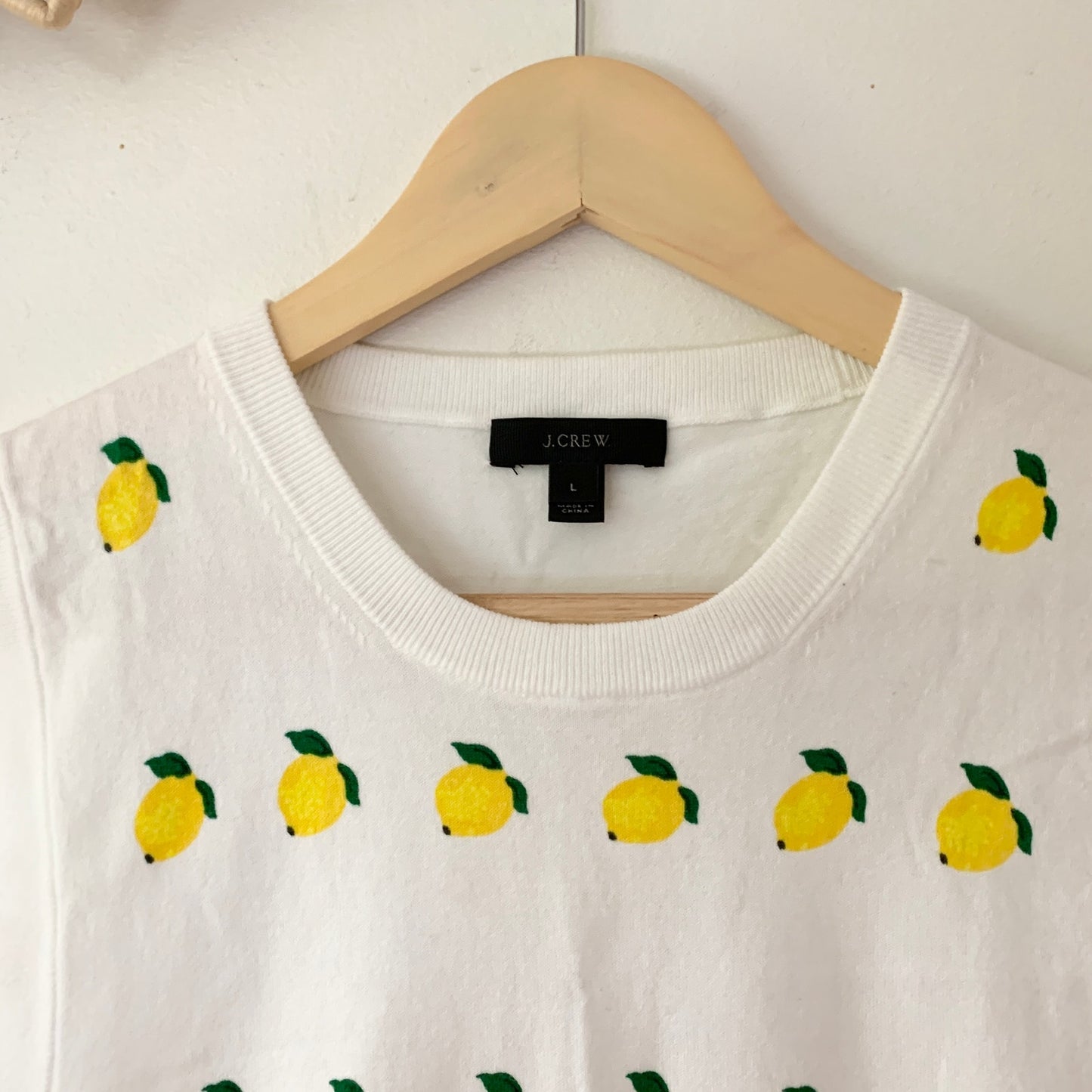 J. Crew Lemon Print Sleeveless Knit Vest Cotton White Yellow Shirt Large