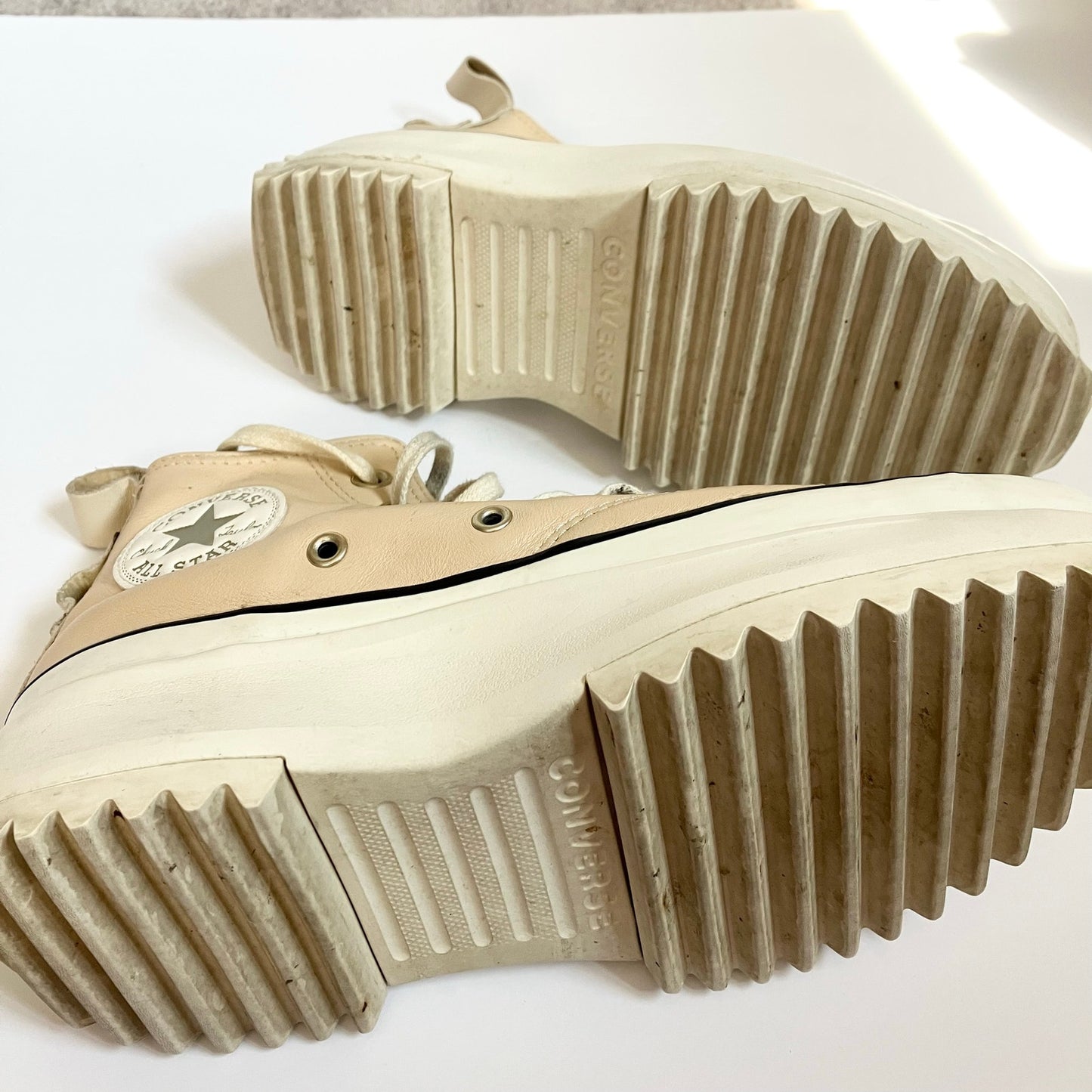 Converse Run Star Hike Platform Cream Two Tone Leather Sneakers Size 7 Women's