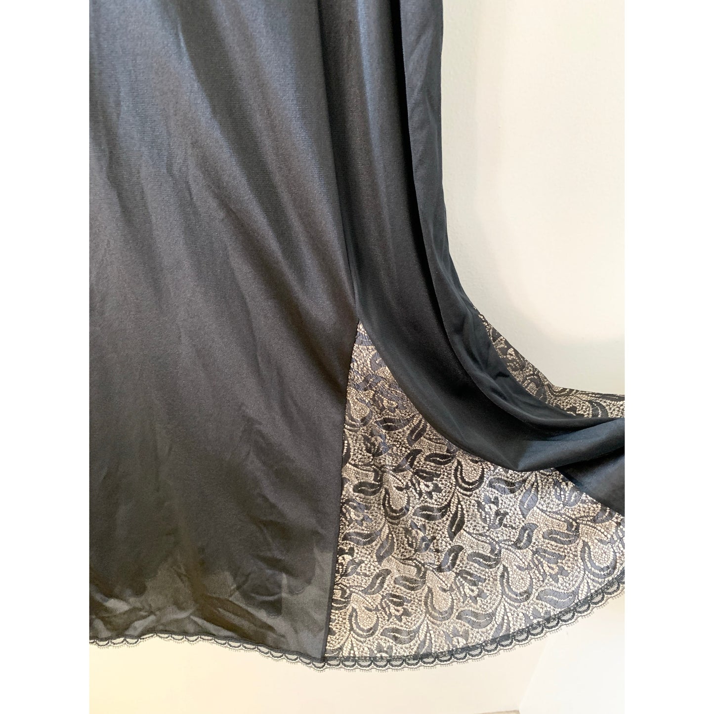 Vintage Vanity Fair Slip Dress Nightgown Black Tan Trim 38