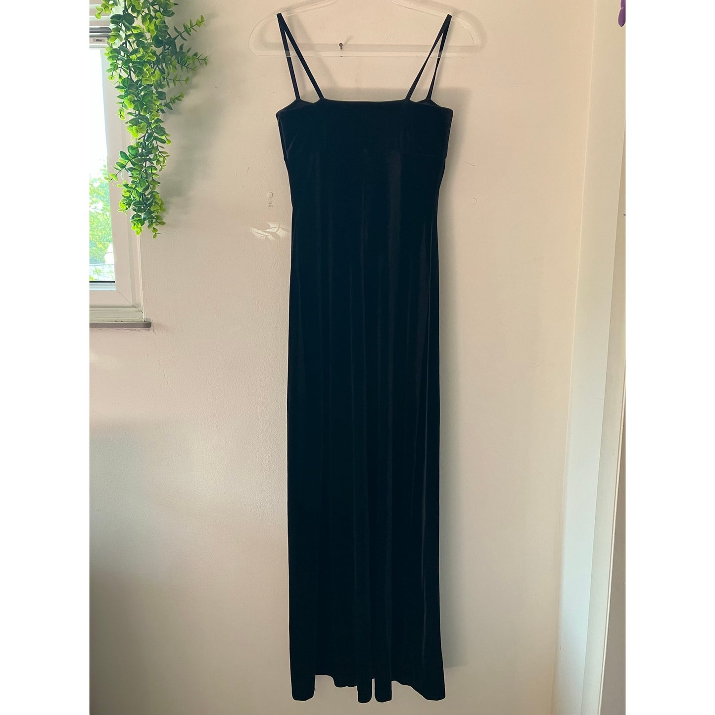 Bebe Vintage Y2K Black Velvet Spaghetti Strap Fitted Long Maxi Formal Dress