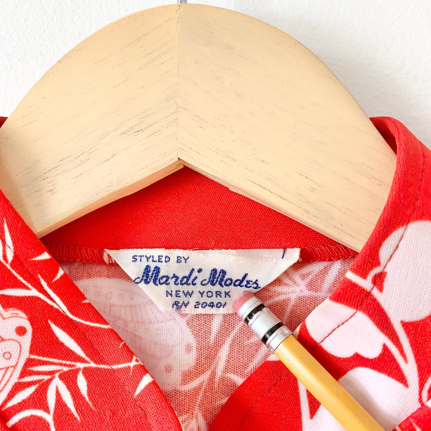 MARDI MODES NYC Vintage 1970s Butterfly Red White Blouse Union Made