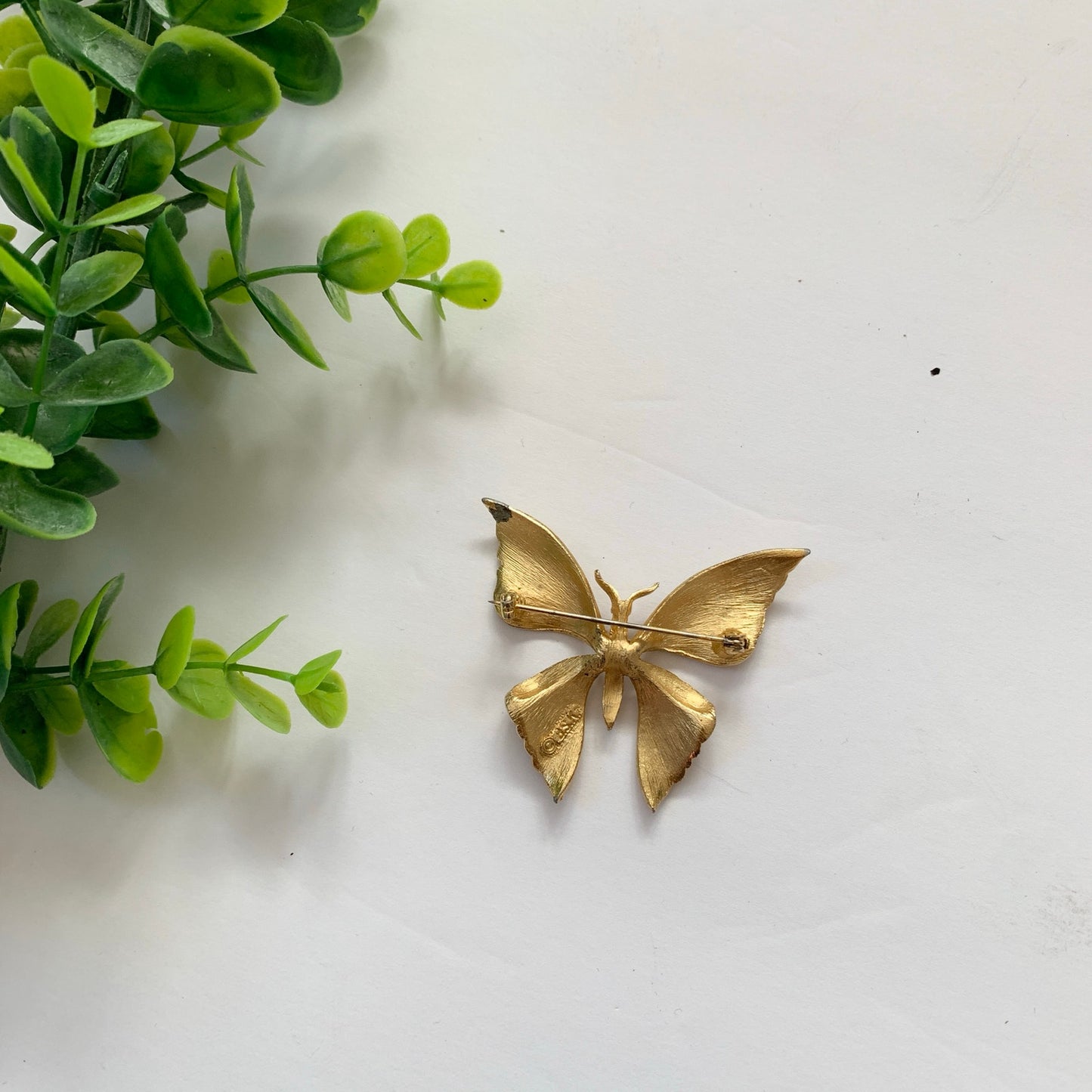Butterfly Brooch Pin Gold