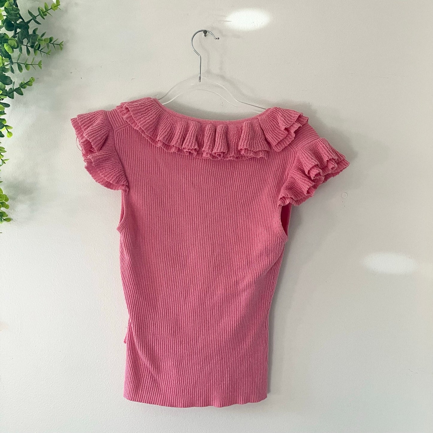Trina Turk Pink Ruffle Front V Neck Knit Short Sleeve Blouse Top