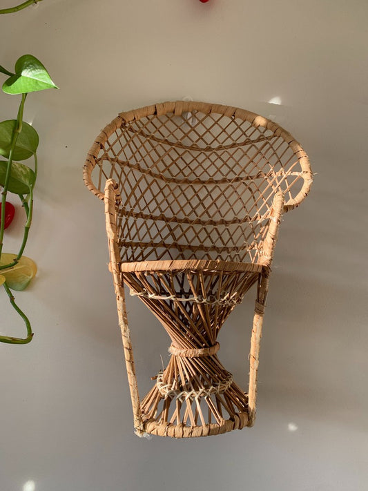 Vintage Medium Sized Wicker Decorative Peacock Chair Plant Stand