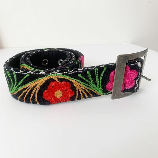 Vintage Bohemian Embroidered Floral Belt Size Large