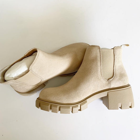 Steve Madden Howler Chelsea Sand Suede Boot 7.5