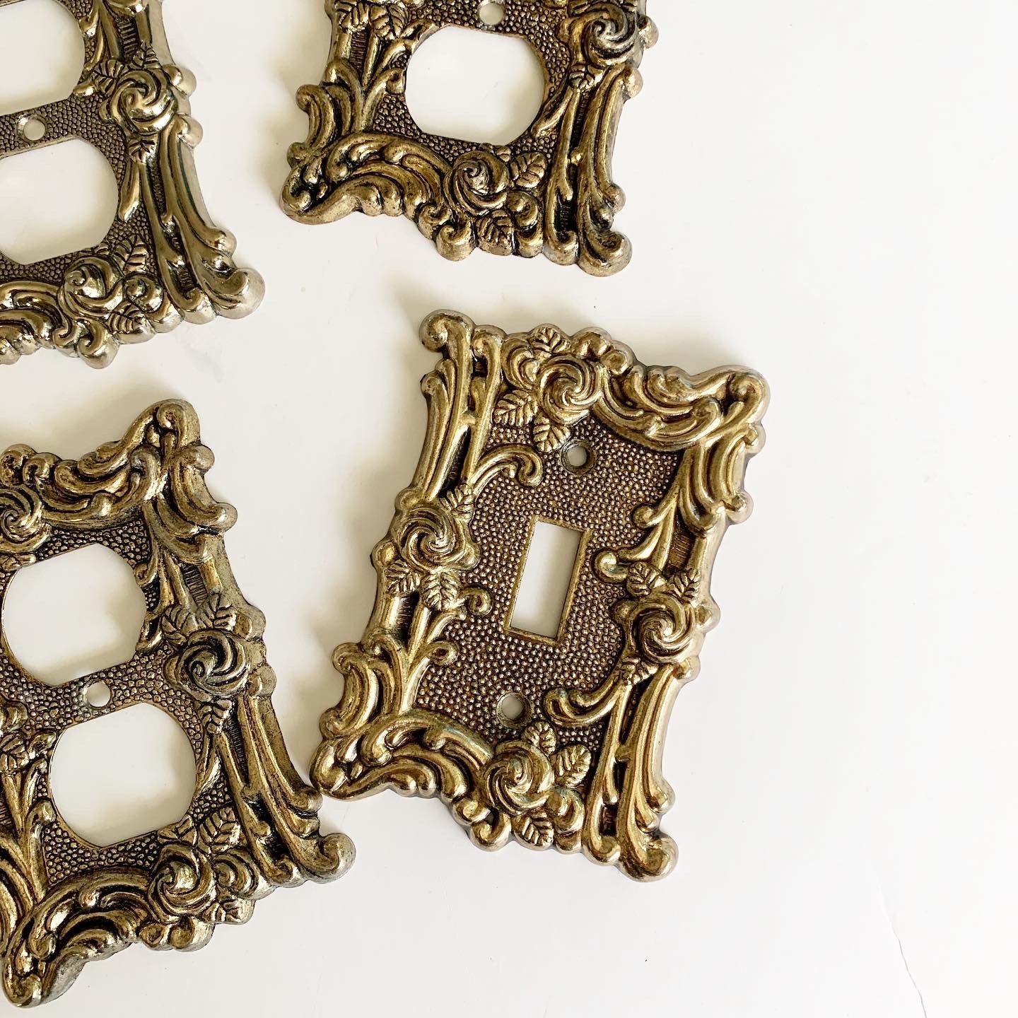 Vintage Filigree Gold Outlet Cover Light Switch Cover American Tack and Hardware 1967 AmerTac & Hdwe Hollywood Regency Home Restoration
