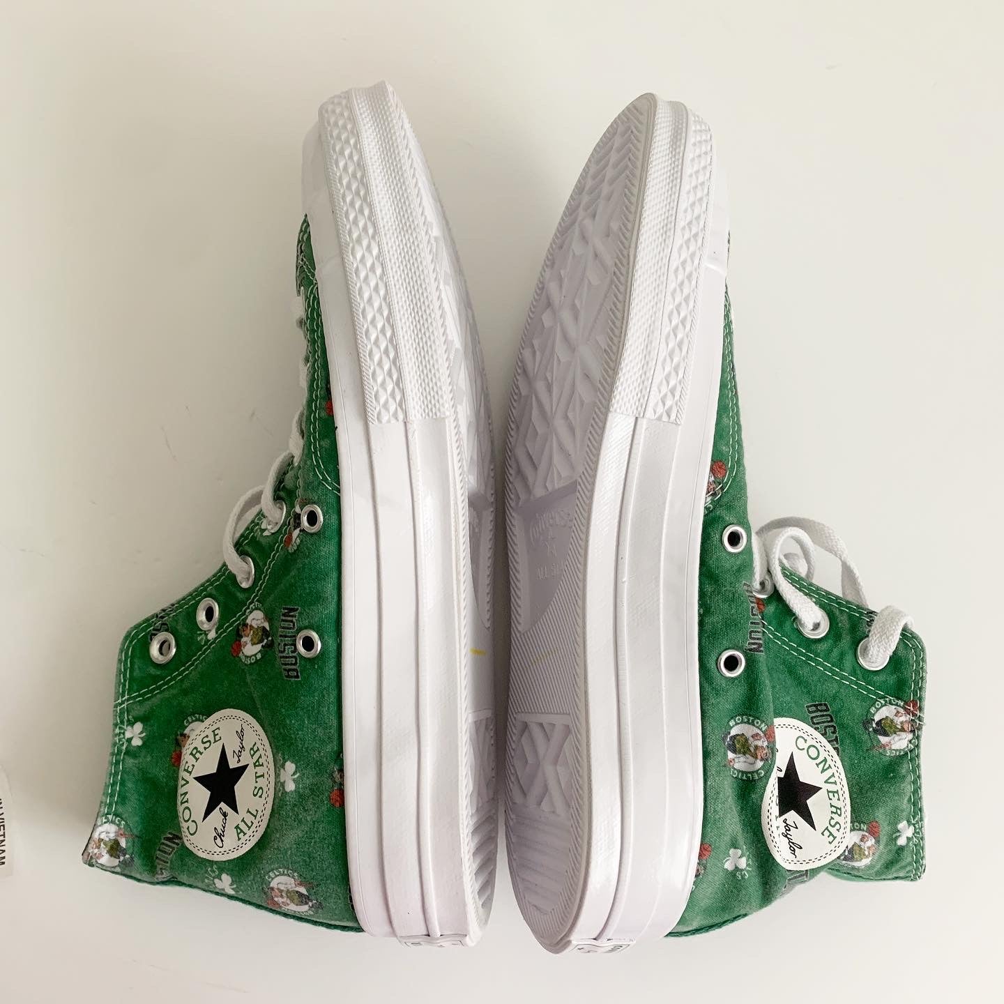Converse Chuck Taylor Boston Celtics High-Top Sneakers Size 6 Men's 8 Women's Green