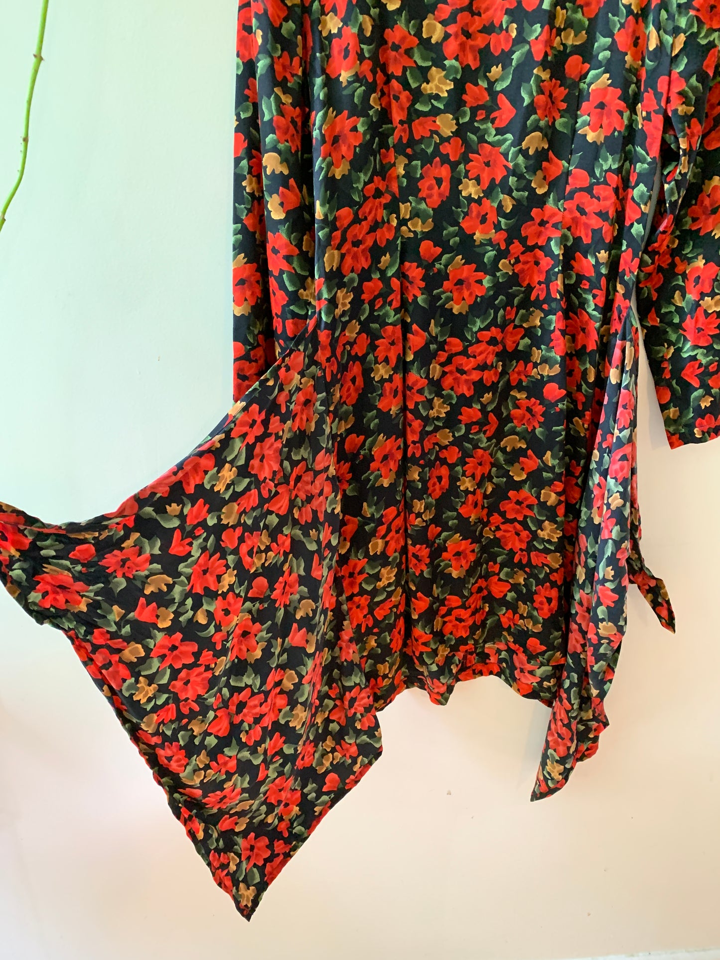 Vintage 1980s Mary Jo Bruno 100% Silk Floral Dress