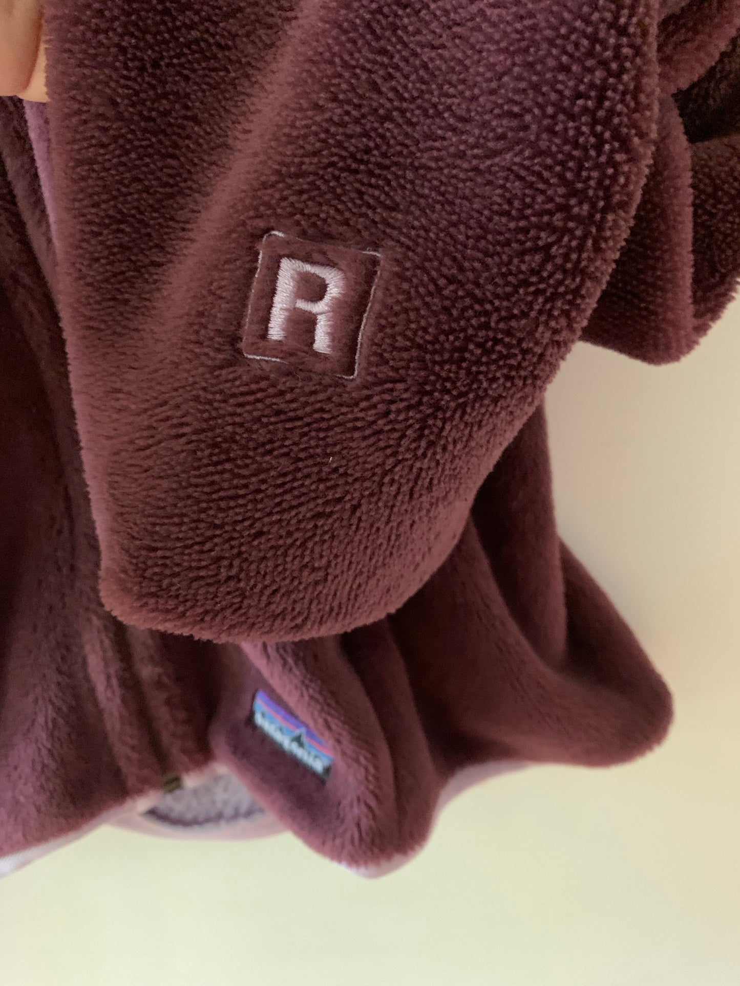 Patagonia Plum Purple Full Zip Fleece Jacket Embroidered Monogram Letter R, Size Small