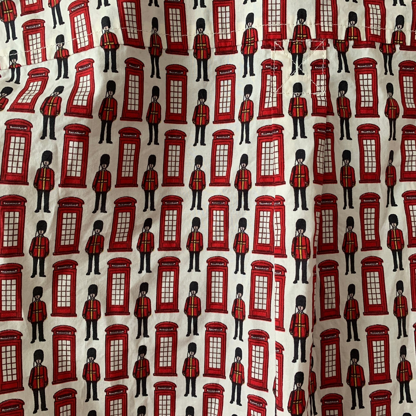 Talbots London Buckingham Palace Guard Button Down Shirt, Small P