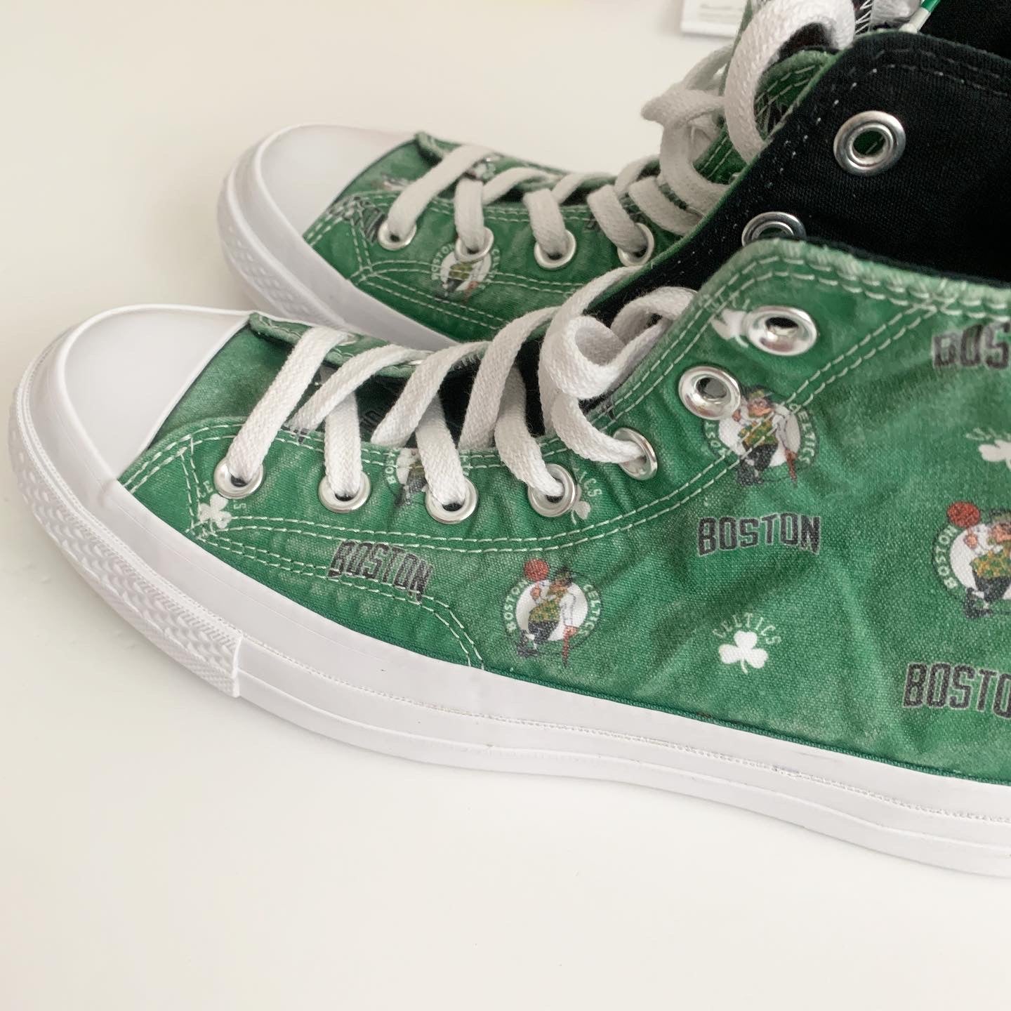 Converse Chuck Taylor Boston Celtics High-Top Sneakers Size 6 Men's 8 Women's Green